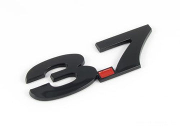 V6 Mustang 3.7L Black Fender Emblem (2011-2014)