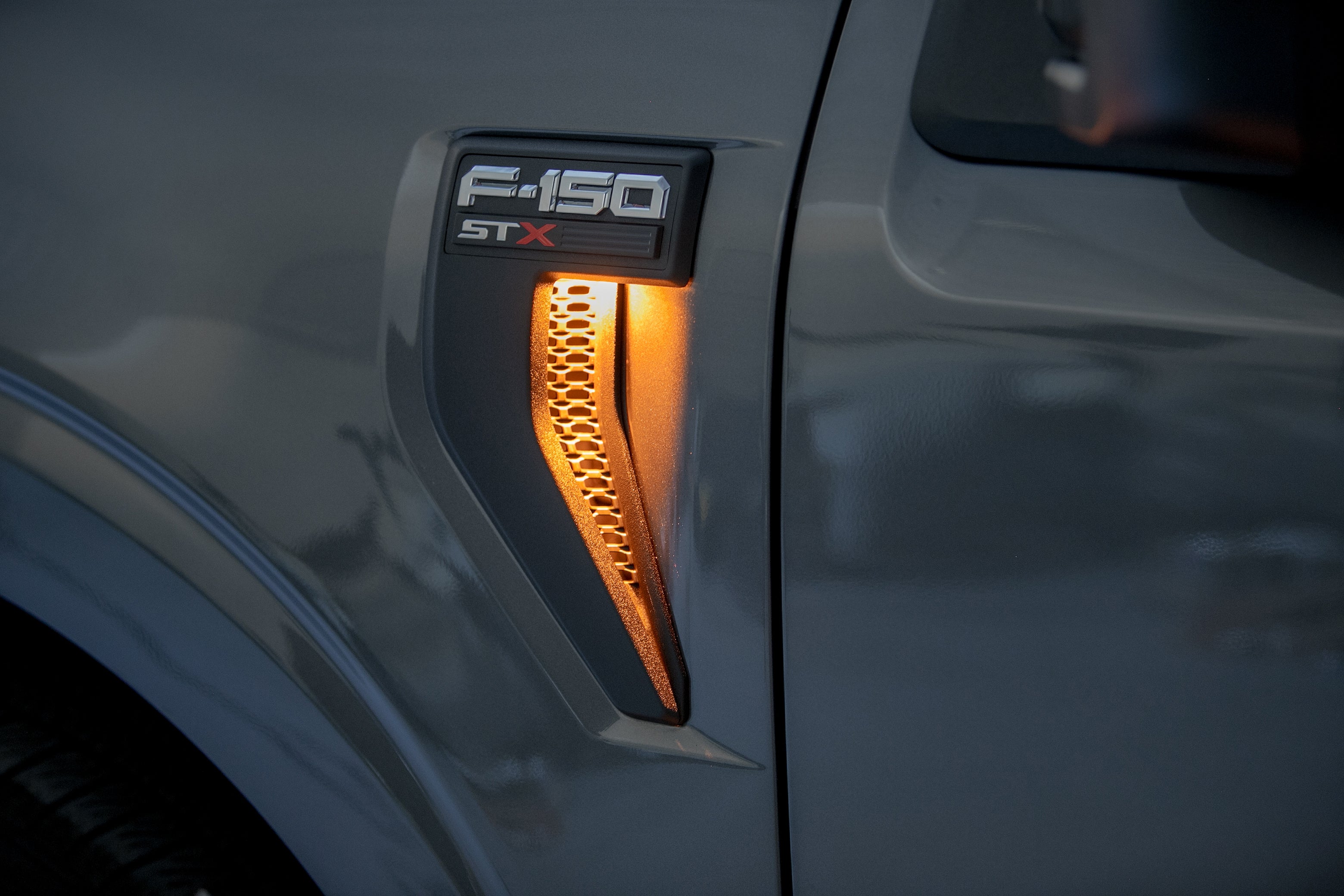 FENDER VENT LIGHTING